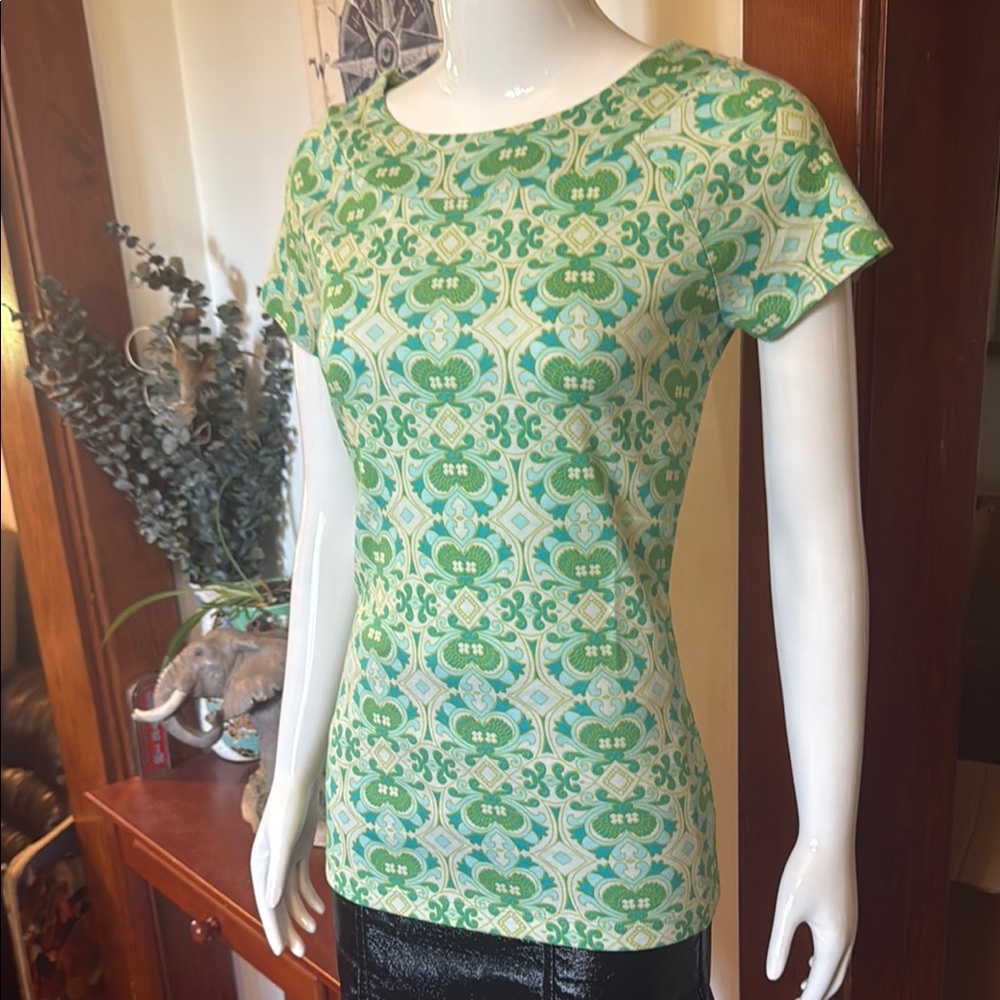 NWT jones NY size small Green Patterned Women's Top